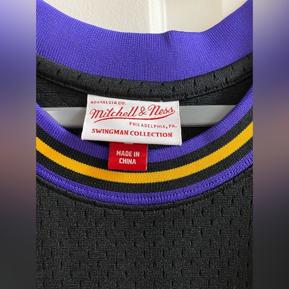 Authentic Mitchell & Ness Shaq Jersey - Picture 4 of 6